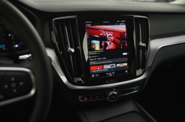Volvo S60 III Sedan Facelifting 2.0 B4 197KM 2024 32tyś, PRZEBIEG_____4 SZTUKI W OFERCIE, zdjęcie 33