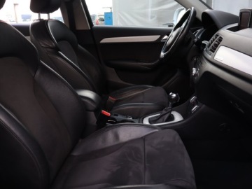 Audi Q3 I SUV 2.0 TDI 177KM 2012 Audi Q3 2.0 TDI, Salon Polska, 174 KM, 4X4, zdjęcie 8