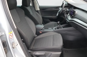 Skoda Octavia IV Liftback 2.0 TDI 115KM 2021 Skoda Octavia 2.0 TDI, Salon Polska, zdjęcie 8