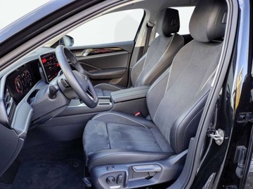 Volkswagen Passat B8 Variant Facelifting 2.0 TDI SCR 150KM 2024 Volkswagen Passat Variant Faktura VATKamery 360Zadbany Maly przebiegElegan, zdjęcie 11