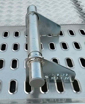 Platforma stal/alu 4,5x2 Najazd do sam. montażu PL