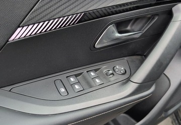 Peugeot 2008 II e-SUV Facelifting Elektryczny 50kWh 136KM 2024 Peugeot 2008 e-2008 50kWh Allure SalonPL Nowy Model Bogata Wersja Od Reki, zdjęcie 11