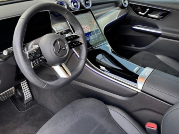 Mercedes GLC C254/X254 SUV 2.0 200d 163KM 2026 GLC Coupe 200 d 4-Matic AMG Line 1.9 (moc 163 KM) 2026, zdjęcie 8