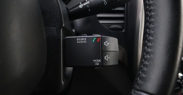 Renault Captur I Crossover 1.5 Energy dCi 90KM 2015 Renault Captur (nr. 179) 1.5 90KM Tempomat Parktonik Klima Gwarancja 1.5, zdjęcie 23