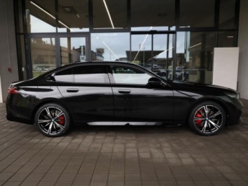 BMW Seria 5 G90-91 2025 BMW Seria 5 540d xDrive Sport Sedan 3.0 (303KM) 2025, zdjęcie 2