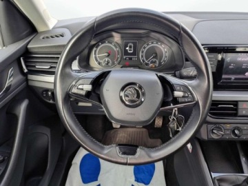 Skoda Scala Hatchback 1.0 TSI 110KM 2020 Skoda Scala Salon Polska Kamera Podgrzewane fotele Benzyna 110KM, zdjęcie 13