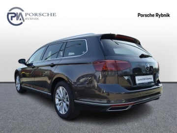 Volkswagen Passat B8 Variant Facelifting 2.0 TDI SCR 200KM 2022 Volkswagen Passat Variant 2.0TDI 200KM ACC 4x4 Iwl, zdjęcie 2