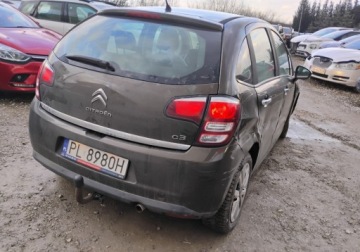 Citroen C3 II Hatchback facelifting 1.2 VTi 82KM 2014 Citroen C3 2014r, SALON POLSKA. 1.2 Benzyna. Lekko przetarty prawy bok. Je, zdjęcie 3