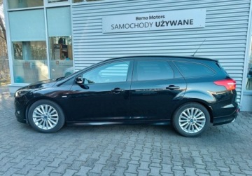 Ford Focus III Kombi Facelifting 2.0 TDCi 150KM 2016 Ford Focus 2.0 TDCI 150KM ST-Line SalonPL SerwisASO Gwarancja 2.0 Diesel, zdjęcie 3