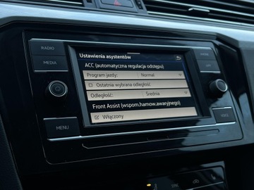 Volkswagen Passat B8 Variant Facelifting 1.5 TSI EVO 150KM 2022 Volkswagen Passat Podgrzewane Fotele | APP | Czujn, zdjęcie 25