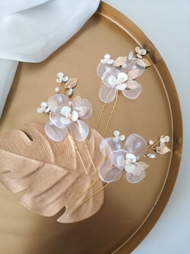 Декоративная булавка в виде цветка