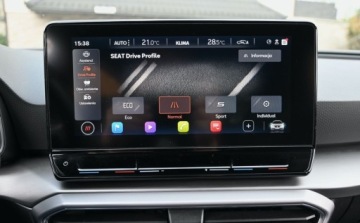 Seat Leon IV Hatchback 1.5 eTSI (MHEV) 150KM 2021 Seat Leon 1,5 TSI 150 KM FR Full Led AMBIENTE Nawigacja Virtual tacho 1.5, zdjęcie 14