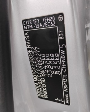 Toyota Yaris III Hatchback 5d Facelifting 2017 1.5 Dual VVT-iE 111KM 2018 Toyota Yaris 2018r, 1.5 Benzyna. Uszkodzony przod. 1.5 Benzyna 112KM, zdjęcie 19