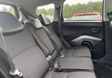 Mitsubishi Outlander II 2.0 DID DOHC 140KM 2009 Mitsubishi Outlander 4x4 7 osobowy 2.0 Diesel 140KM, zdjęcie 17