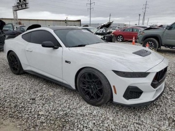 Ford Mustang VI 2024 Ford Mustang 2024, 5.0L, GT, porysowany lakier 5.0 Benzyna 486KM, zdjęcie 2
