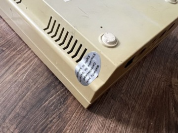 Дисковод Commodore 1541 II, блок питания, серийный номер, пломба.