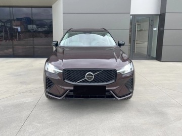 Volvo XC60 II 2025 VOLVO XC60 T6 Plug-In Hybrid AWD Ultra Dark Suv 2.0 (398KM) 2025, zdjęcie 2