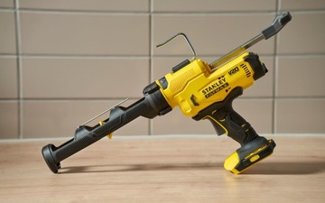Аккумуляторный силиконовый пистолет серии 18 В V20 Stanley SFMCE600B