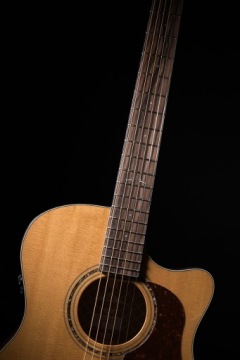 CORT GOLD A8 NAT W/CASE - электроакустическая гитара в футляре