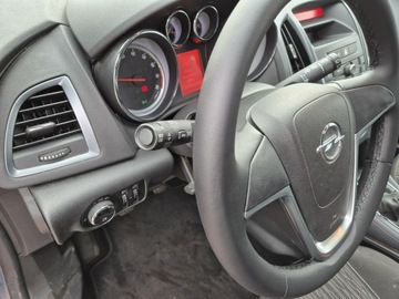 Opel Astra J Hatchback 5d 1.4 Twinport ECOTEC 100KM 2012 Opel Astra Oryginał Bezwypadkowy I Właścicie, zdjęcie 17