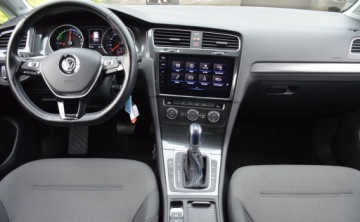 Volkswagen Golf VII e-Golf Facelifting Electro 136KM 2018 Volkswagen Golf 136 KM FULL LED Nawigacja Serwisowany Zarejestrowany 136KM, zdjęcie 21