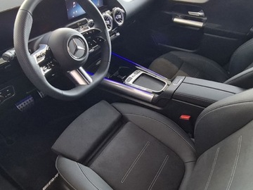 Mercedes GLA II Off-roader Facelifting 2.0 220 190KM 2025 MERCEDES-BENZ GLA 220 4-Matic AMG Line 2.0 (190KM) 2025, zdjęcie 6