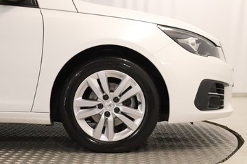 Peugeot 308 II SW Facelifting 1.2 PureTech 130KM 2018 Peugeot 308 1.2 PureTech, Salon Polska, Automat, zdjęcie 14