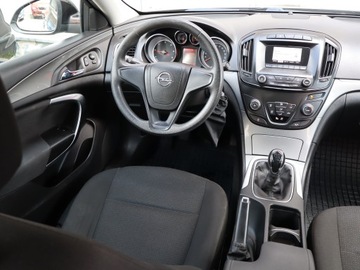 Opel Insignia I Sedan Facelifting 2.0 CDTI ECOTEC 130KM 2015 Opel Insignia 2.0 CDTI, Salon Polska, Klima, zdjęcie 6