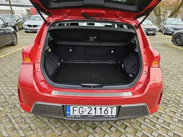 Toyota Auris II Hatchback 5d 1.8 HSD 136KM 2013 Toyota Auris 1,8 Hybryda 136KM automat kamera, zdjęcie 15