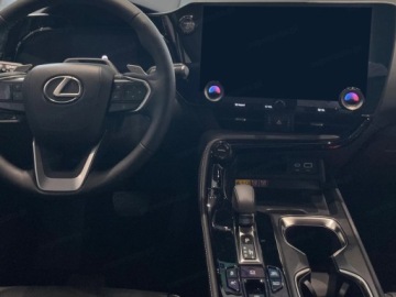 Lexus NX II SUV Facelifting 2.5 350h 200KM 2026 350h Prestige AWD 200KM | Head Up Display, zdjęcie 6