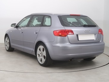 Audi A3 8P Hatchback 3d 1.6 FSI 115KM 2005 Audi A3 1.6 FSI, Klima, Klimatronic, zdjęcie 3