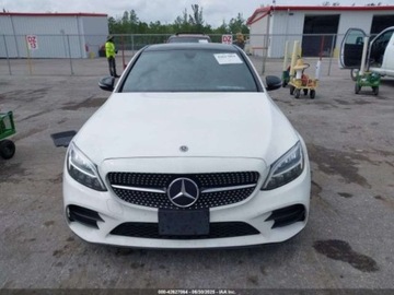 Mercedes Klasa C W205 2019 Mercedes-Benz Klasa C 2019 Mercedes-Benz C-Class C 300 4MATIC Sedan 2.0, zdjęcie 10