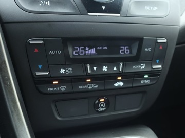 Honda Civic IX Hatchback 5d 1.8 i-VTEC 142KM 2012 Honda Civic 1.8 i-VTEC, Klima, Klimatronic, zdjęcie 12