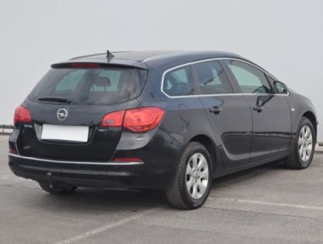 Opel Astra J Sports Tourer Facelifting 1.6 CDTI  136KM 2015 Opel Astra 1.6 CDTI, Navi, Klima, Klimatronic, zdjęcie 4