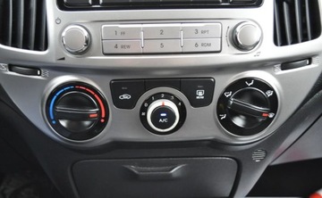 Hyundai i20 I Hatchback 5d Facelifting 1.2 DOHC 85KM 2014 Hyundai i20 LIFT Benzyna 1.2 Klimatyzacja 1.2 Benzyna 85KM, zdjęcie 22