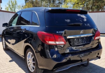 Mercedes Klasa B W246 Sports Tourer 200 CDI 136KM 2015 Mercedes-Benz Klasa B Serwisowany w ASO Mercedes Kratka Dostawczy 2 osoby, zdjęcie 9