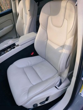 Volvo XC60 II Crossover T5 254KM 2018 Volvo XC60 T5 4X4 Geartronic Momentum 254KM 2018r Zadbany! Stan bdb!, zdjęcie 7