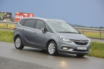 Opel Zafira C Tourer Facelifting 1.6 CDTI 120KM 2017 Opel Zafira 1.6 CDTI nawi kamera hak 7 osobowy, zdjęcie 12