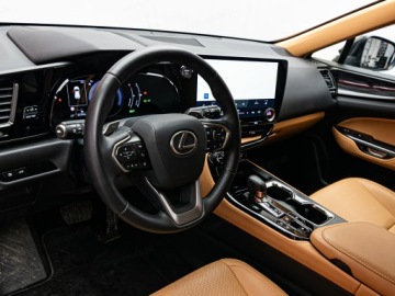 Lexus NX II SUV Facelifting 2.5 350h 243KM 2024 LEXUS NX 350h Prestige AWD Suv 2.5 (243KM) 2024, zdjęcie 9