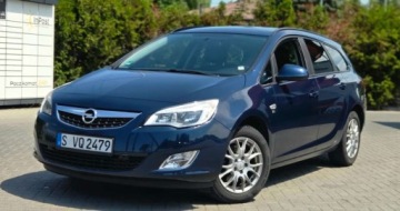 Opel Astra J Sports Tourer 1.6 Turbo ECOTEC 180KM 2012 Opel Astra 1,6 turbo 180 KM Led Klima PdC Import Raty Oplaty 1.6 180KM, zdjęcie 2