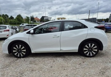 Honda Civic IX Hatchback 5d 1.4 i-VTEC 100KM 2015 Honda Civic Zadbany 1.4 Benzyna 100KM, zdjęcie 10