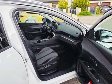 Peugeot 3008 II Crossover 1.2 PureTech 130KM 2019 Peugeot 3008 ___ALLURE___130KM LED Skora Kamera Panorama Virtual Cockpit K, zdjęcie 16
