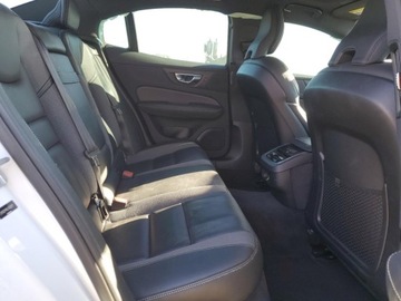 Volvo 2020 Volvo S60 T5 R-Design 2020 2.0l 2.0 Benzyna 250KM, zdjęcie 10
