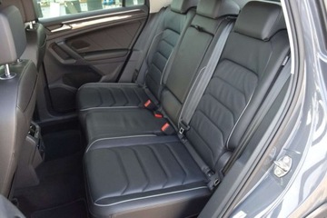 Volkswagen Tiguan II SUV Facelifting 2.0 TDI 200KM 2022 Volkswagen Tiguan 2.0 TDI 200KM 4x4 Elegance DSG MatrixACCSkoraKameraVAT23, zdjęcie 36