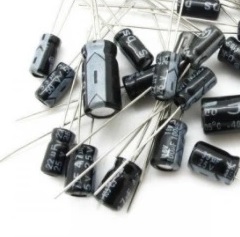 KONDENSATOR 1uF / 50V 105C cena za 5szt / 2637D