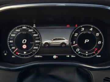 Jaguar F-Pace SVR Facelifting 5.0P V8 550KM 2022 Jaguar F-PACE SVR 5.0 V8 Supercharged 550 KM. FV23, zdjęcie 21