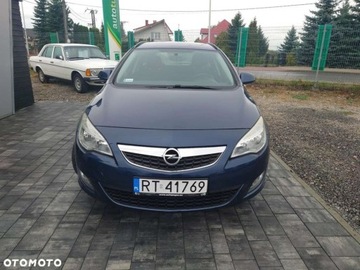 Opel Astra J Sports Tourer 1.4 Turbo ECOTEC 120KM 2011 Opel Astra Opel Astra 1.4 Turbo Color Edition 1.4 Benzyna 120KM, zdjęcie 5