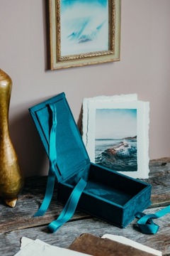 Бархатная фотокоробка 10х15, штемпельная лента