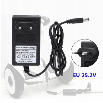 ЭЛЕКТРИЧЕСКОЕ ЗАРЯДНОЕ УСТРОЙСТВО ДЛЯ СКЕЙТБОРДА EU 25,2 В