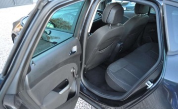 Opel Astra J Hatchback 5d 1.4 Turbo ECOTEC 140KM 2012 Opel Astra 1.4 Benzyna Xenon Tempomat Cz. parkowania Klimatyzacja 1.4 140KM, zdjęcie 18